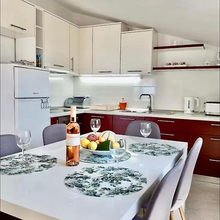 Apartmani Attila Trogir Eksteriør bilde